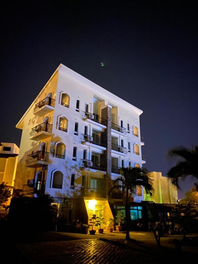 Mamalulu Hostel Kenting Eksteriør billede